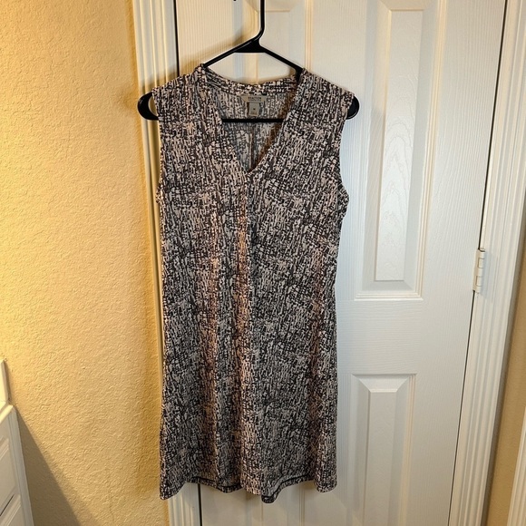 💜 3/$15 Kenneth Cole Dress size Medium - Picture 3 of 7